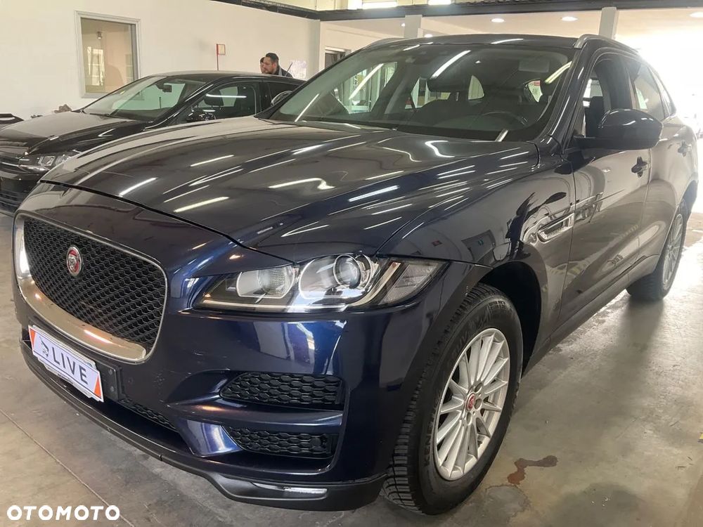Jaguar F-Pace 2.0 i4D AWD Pure - 2