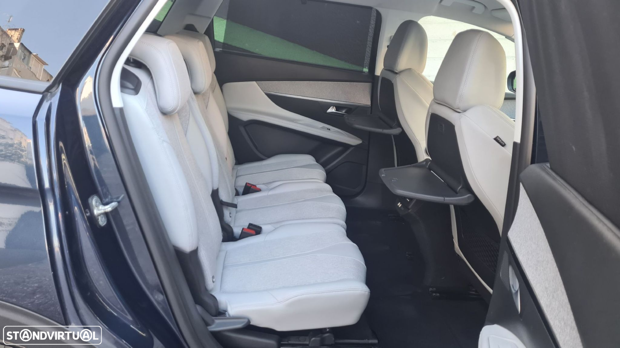 Peugeot 5008 1.5 BlueHDi Allure EAT8 - 49