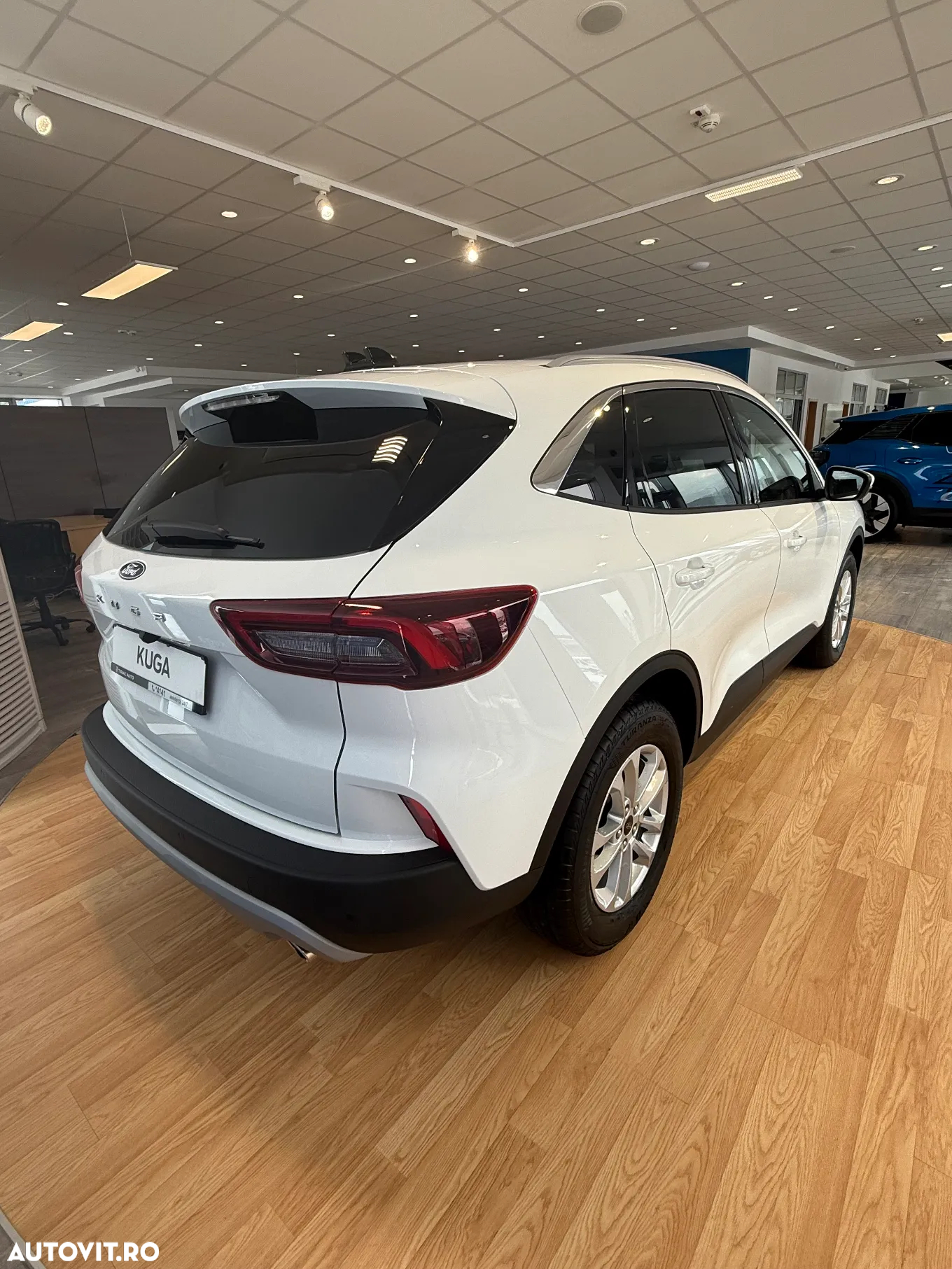 Ford Kuga 1.5 EcoBoost A8 FWD Titanium - 7
