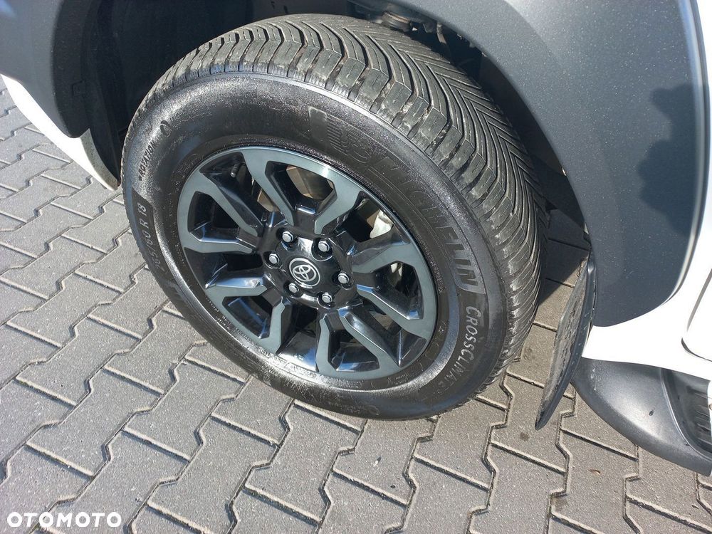 Toyota Hilux 2.8 D-4D Double Cab Invincible 4x4 - 28