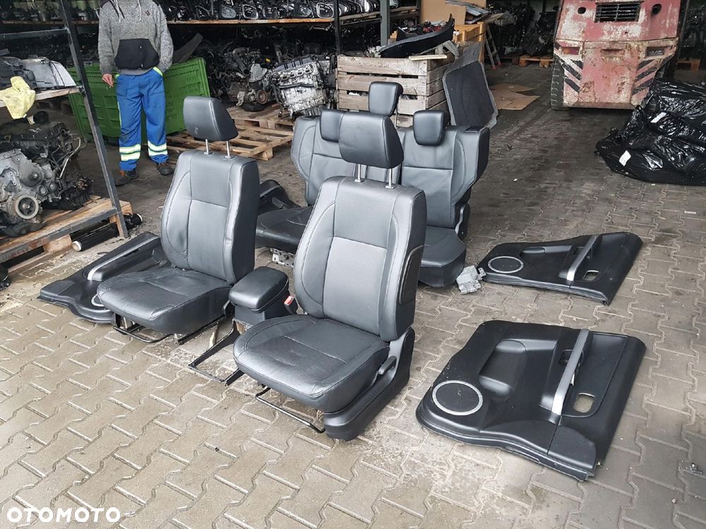 SUZUKI GRAND VITARA II 05-14r FOTELE SKÓRZANE BOCZKI 5D - 5