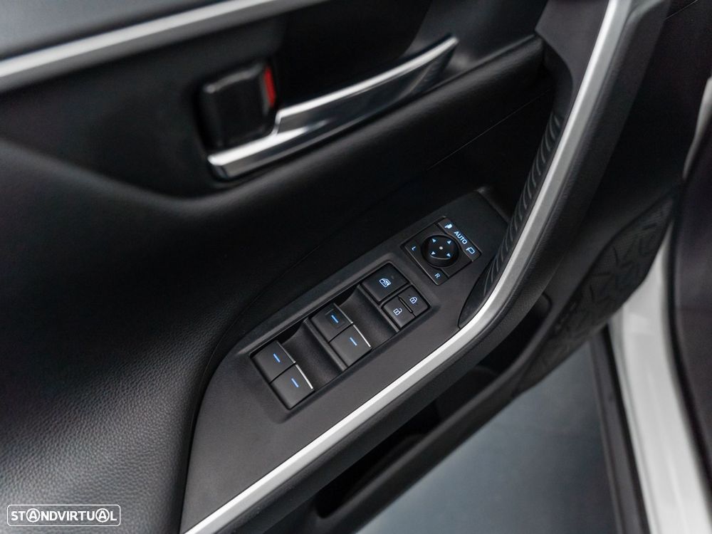 Toyota RAV4 2.5 HDF Plug-in Square Co.AWD-i - 19