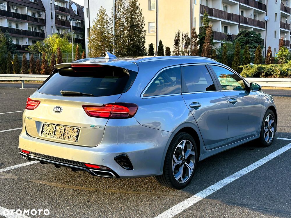 Kia Ceed 1.6 GDI DCT OPF Platinum Edition - 5