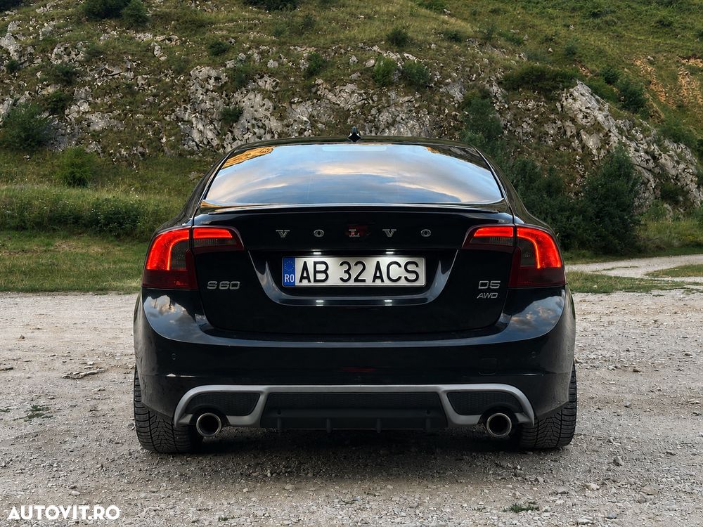 Volvo S60 D5 AWD Geartronic RDesign - 3