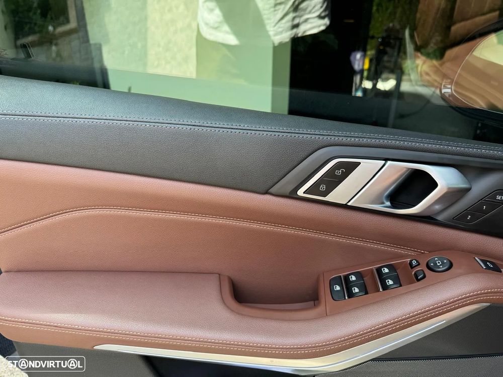 BMW X5 45 e xDrive Pack M - 10
