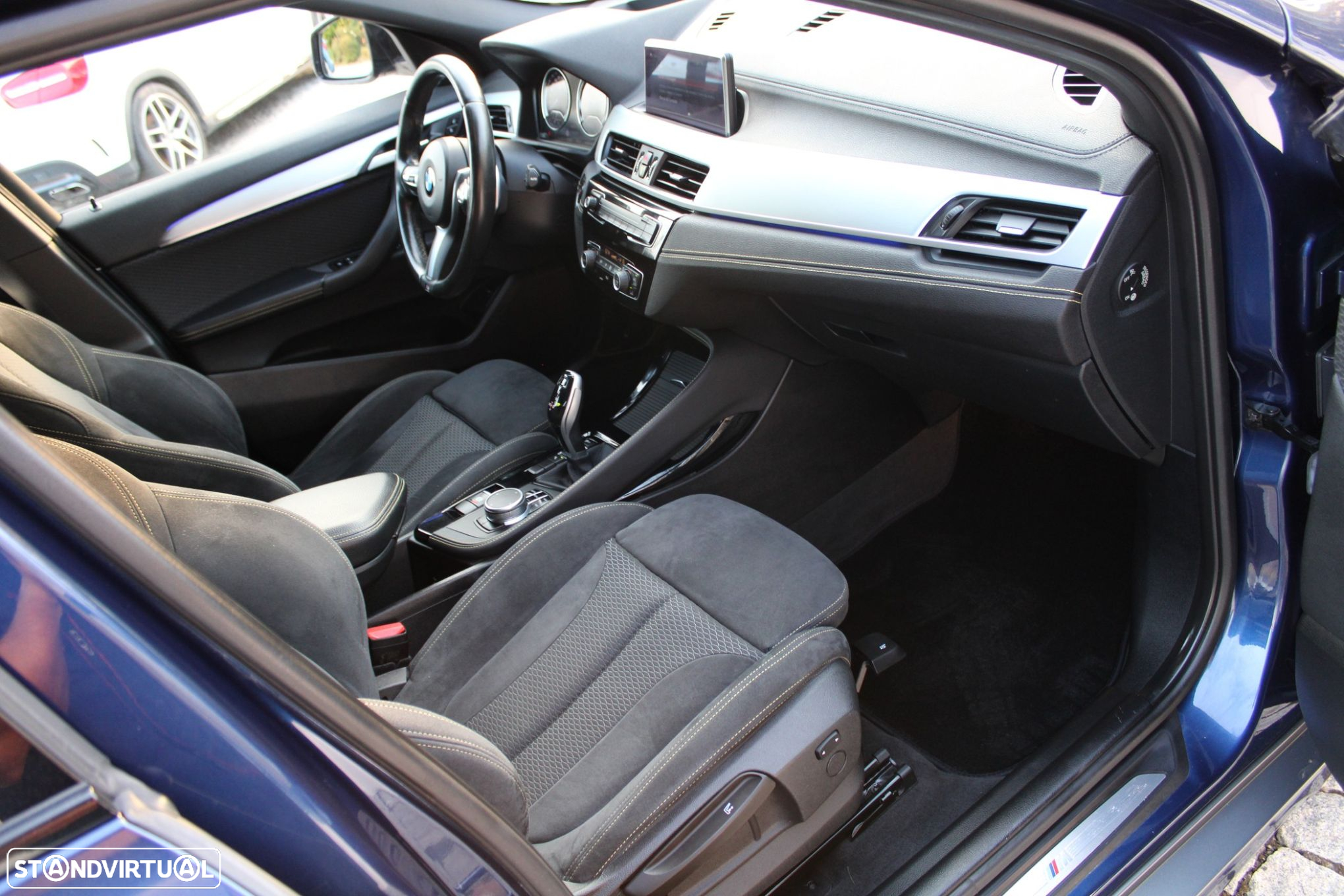 BMW X2 18 d sDrive Auto Pack M - 17