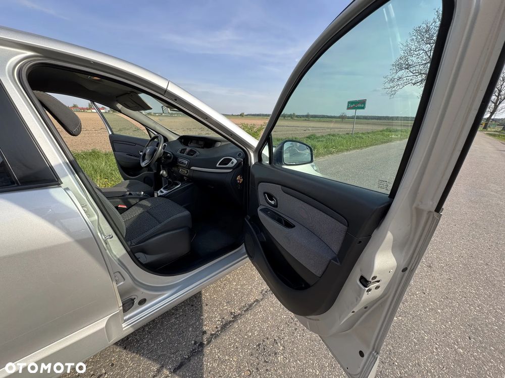 Renault Scenic 1.5dCi TomTom Edition - 22