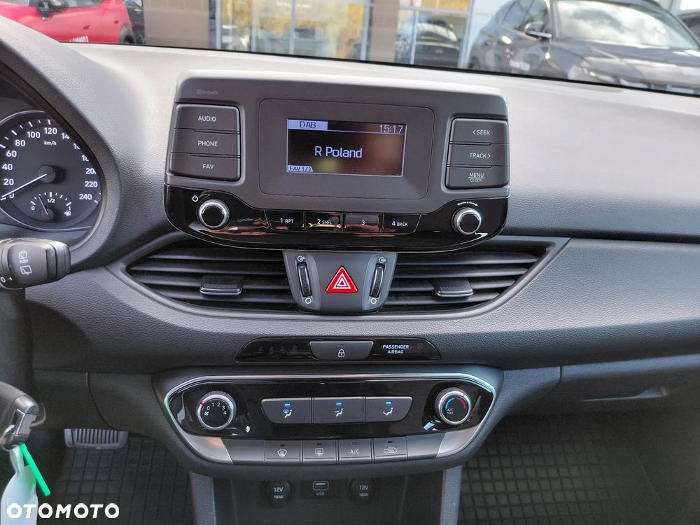 Hyundai i30 1.0 T-GDI Classic + DCT - 14