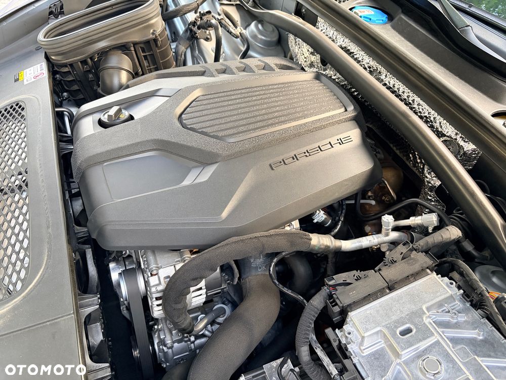 Porsche Macan T - 37