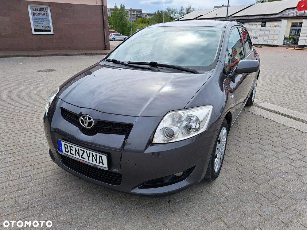 Toyota Auris - 2