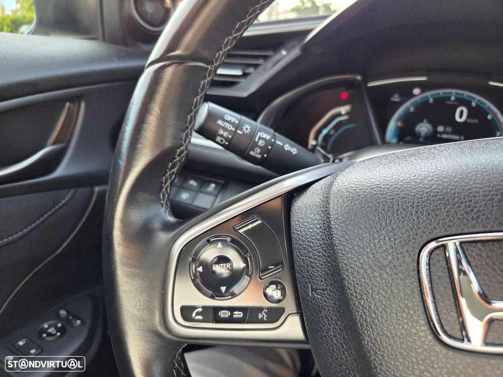 Honda Civic 1.0 i-VTEC Executive - 23