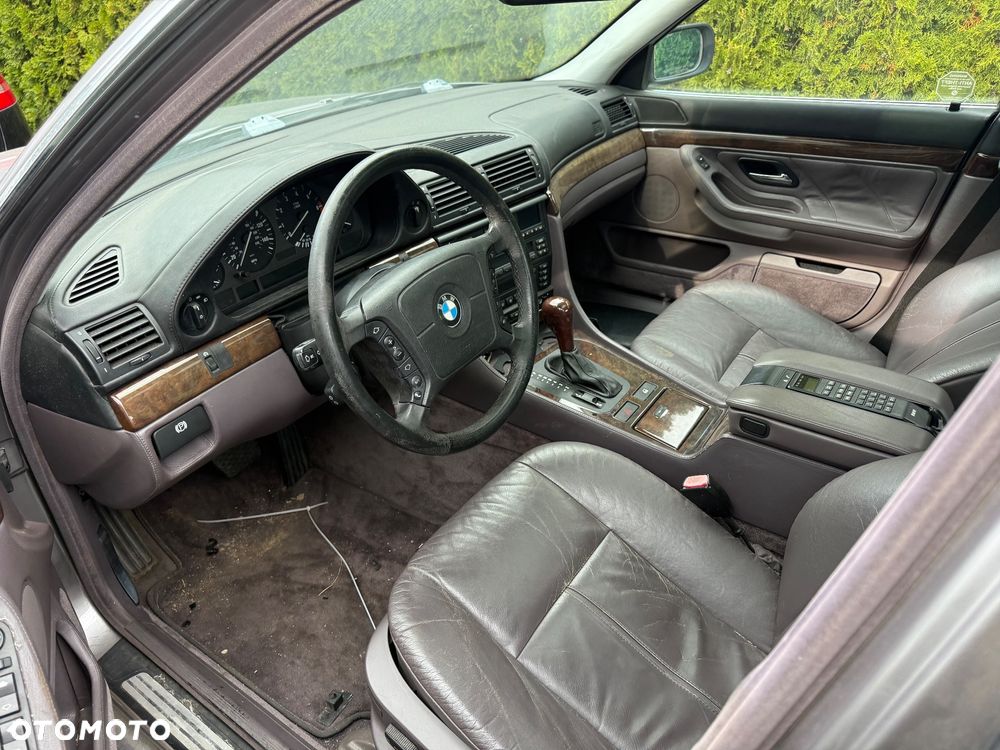BMW Seria 7 750iL - 7