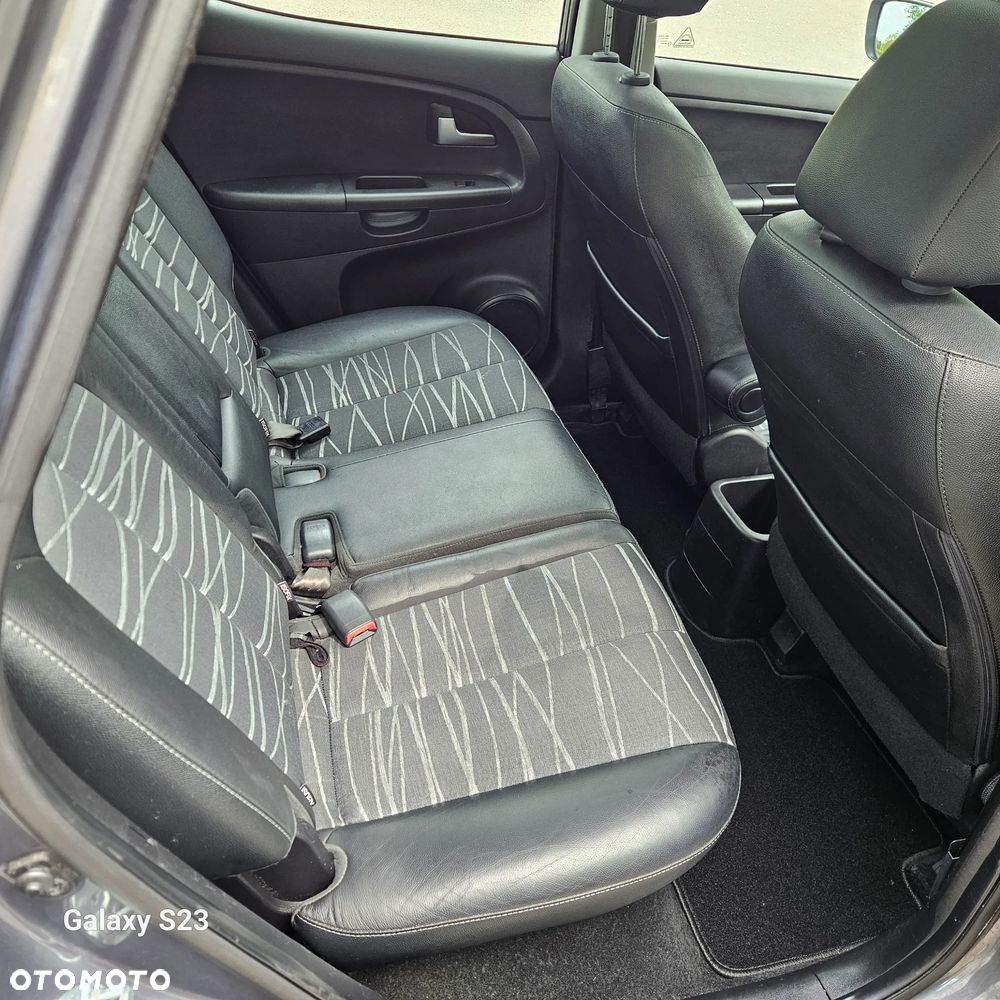 Kia Venga 1.6 CVVT Dream-Team Edition - 27