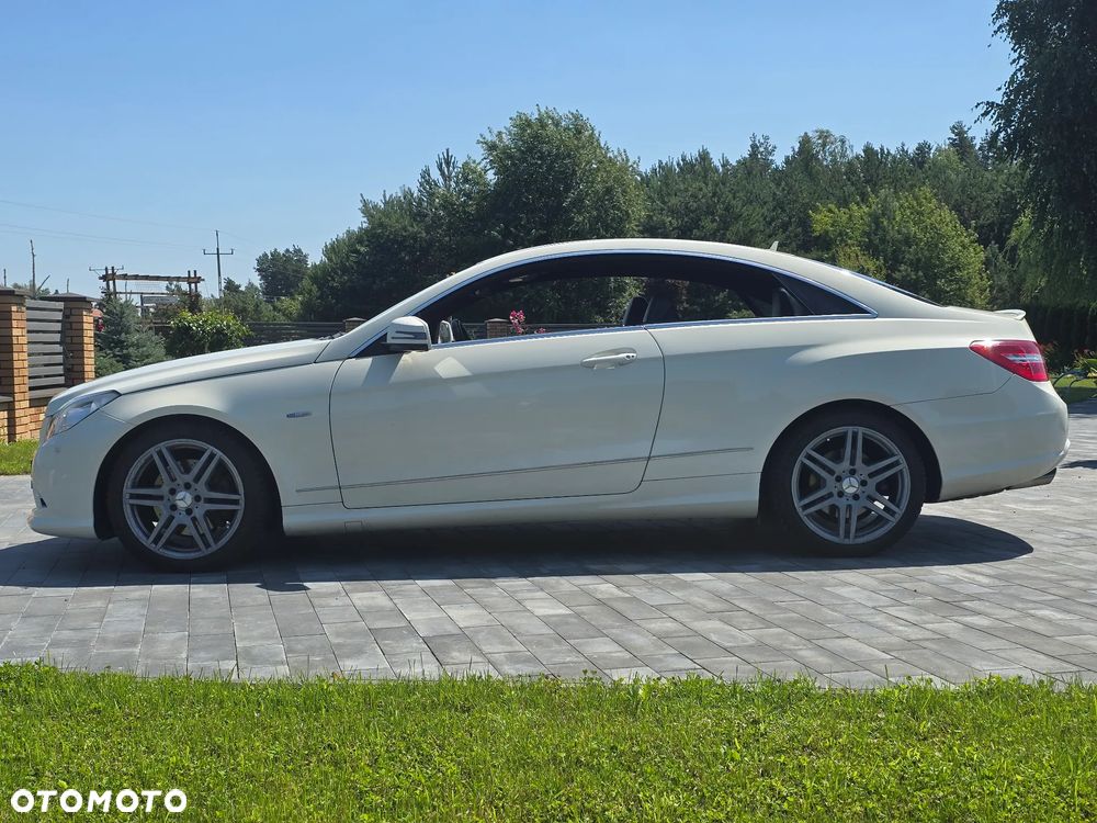 Mercedes-Benz Klasa E 250 CDI DPF BlueEFFICIENCY 7G-TRONIC Avantgarde - 6