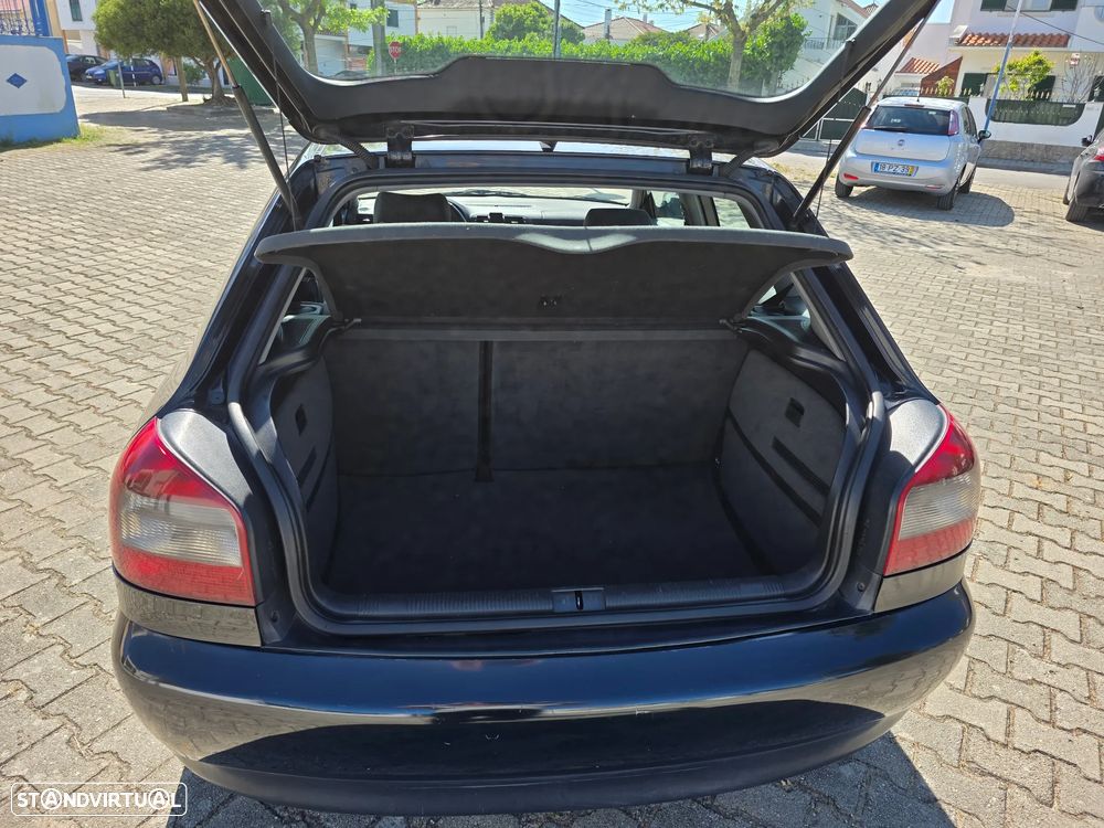 Audi A3 1.9 TDI Attraction - 28