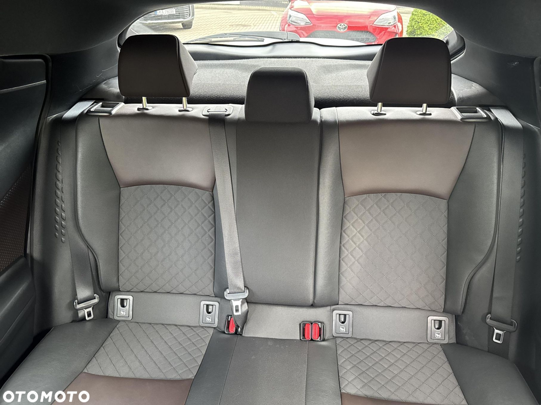 Toyota C-HR - 20