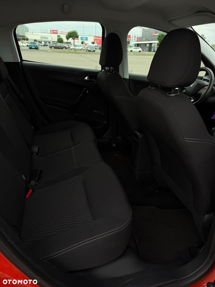 Peugeot 208 1.2 PureTech Access - 13