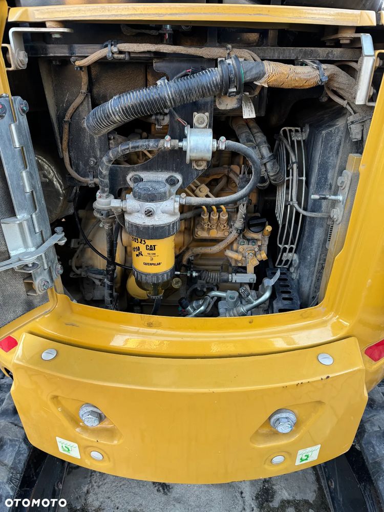 Caterpillar cat302,7 - 3