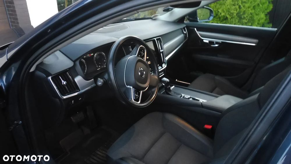 Volvo V90 D4 SCR Momentum - 10