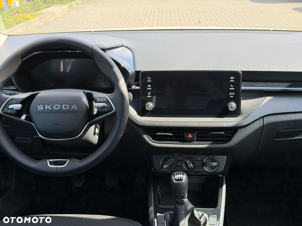 Skoda Fabia 1.0 TSI Essence - 11