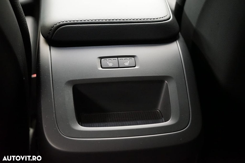 Volvo XC 60 B5 AT AWD MHEV Core - 11