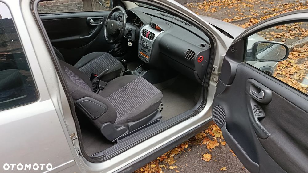 Opel Corsa - 12