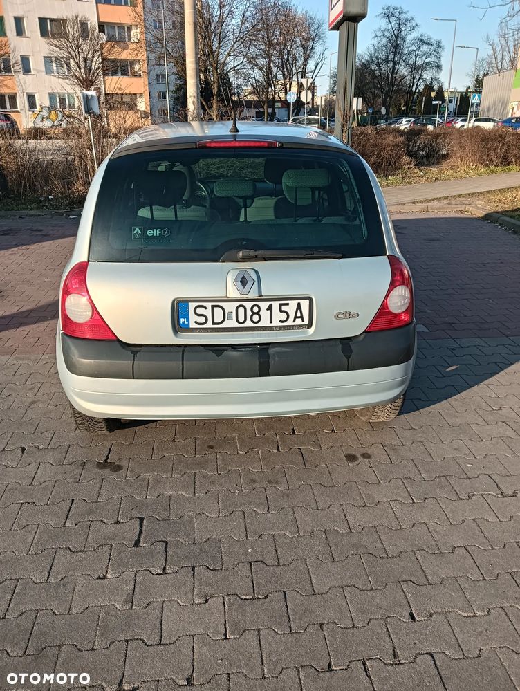 Renault Clio 1.2 16V Alize - 5