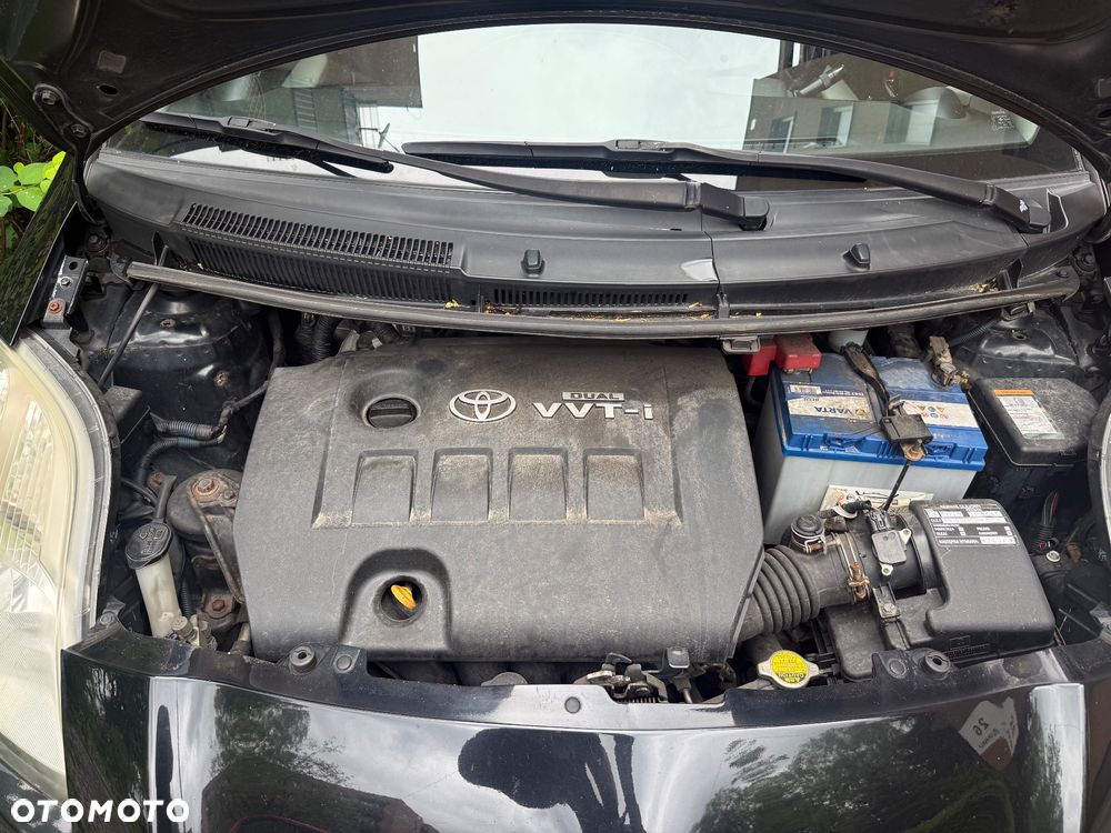 Toyota Yaris 1.8 VVT-i TS - 10