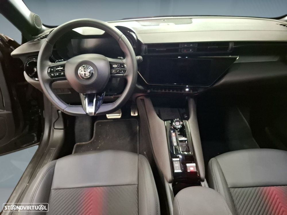 Alfa Romeo Junior 1.2 Speciale eDCT6 — fotografia 13