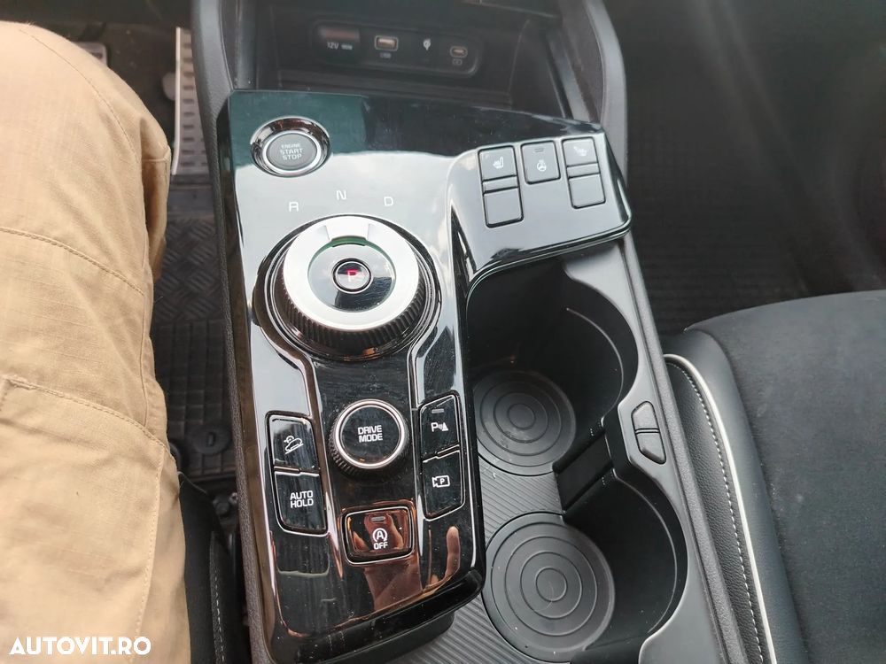 Kia Sportage - 10