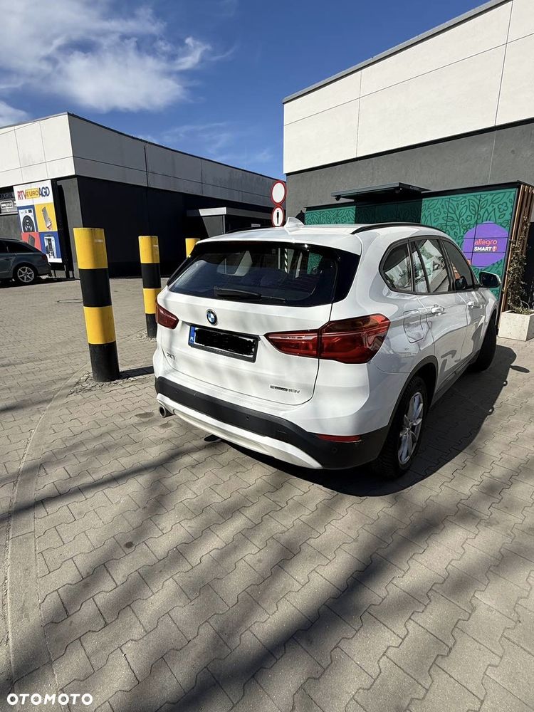 BMW X1 sDrive18i - 4