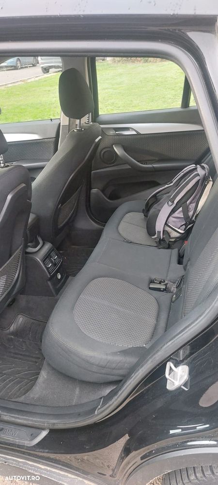 BMW X1 sDrive18d Standard - 12