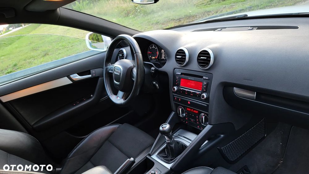 Audi A3 Sportback 2.0 TDI quattro S line Sportpaket plus - 27