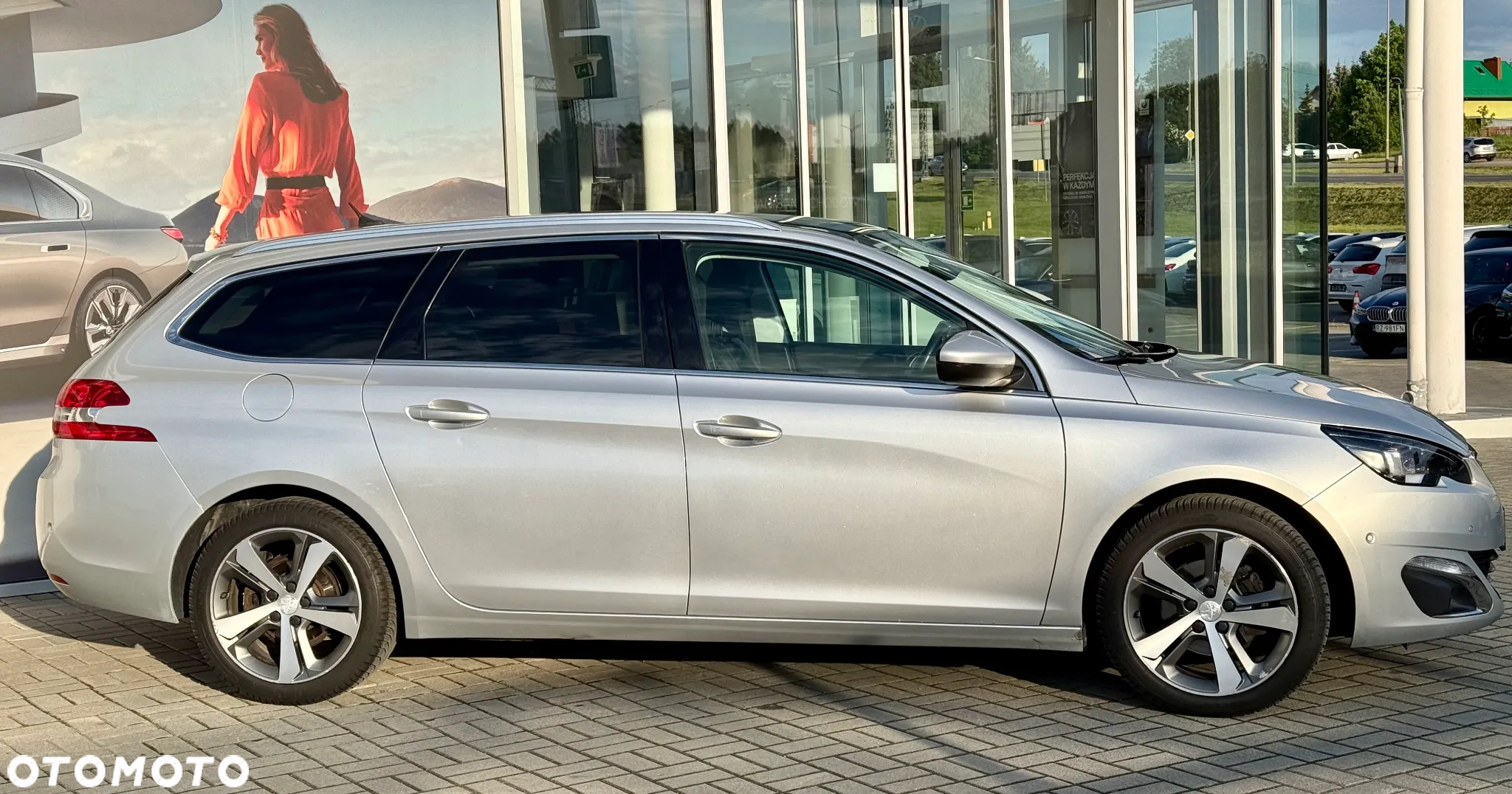Peugeot 308 1.2 PureTech GPF Allure Pack S&S - 5