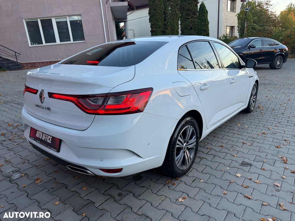 Renault Megane TCe GPF Intens - 12