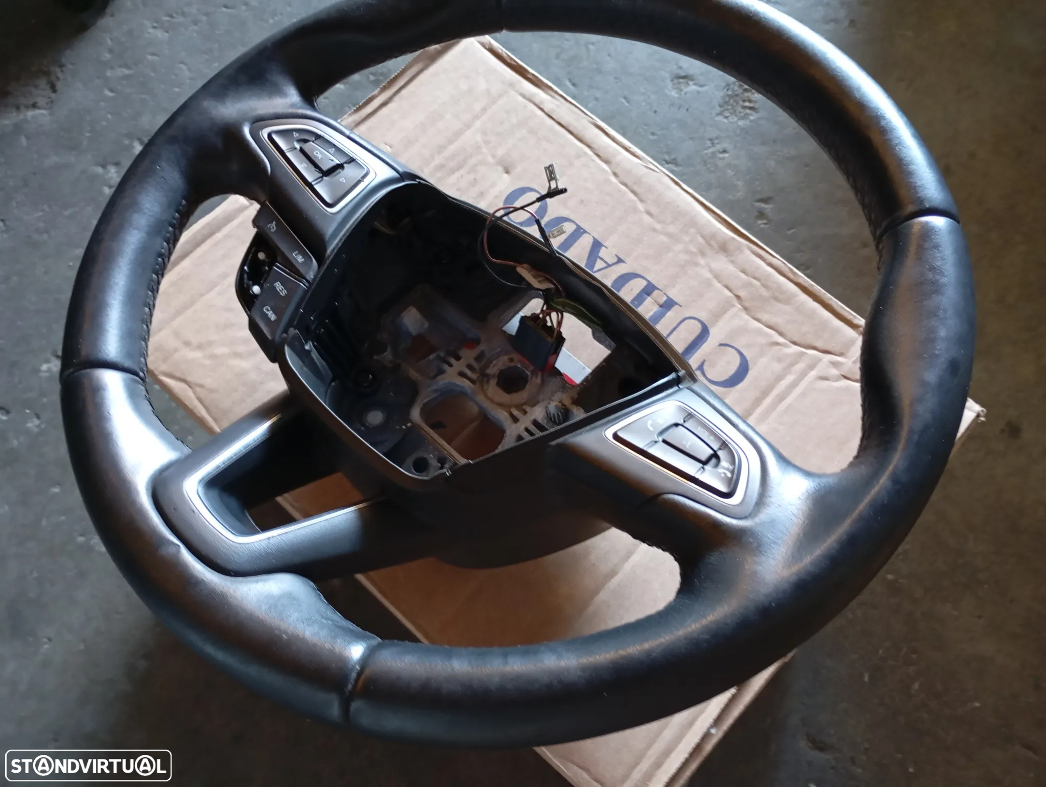 FORD FOCUS III VOLANTE - V133 - 3