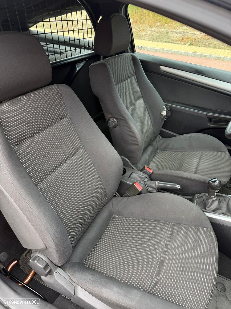 Opel Astra GTC 1.7 CDTI - 12