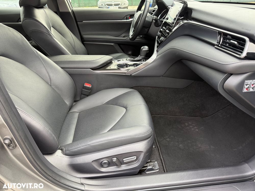 Toyota Camry Business Edition - 21