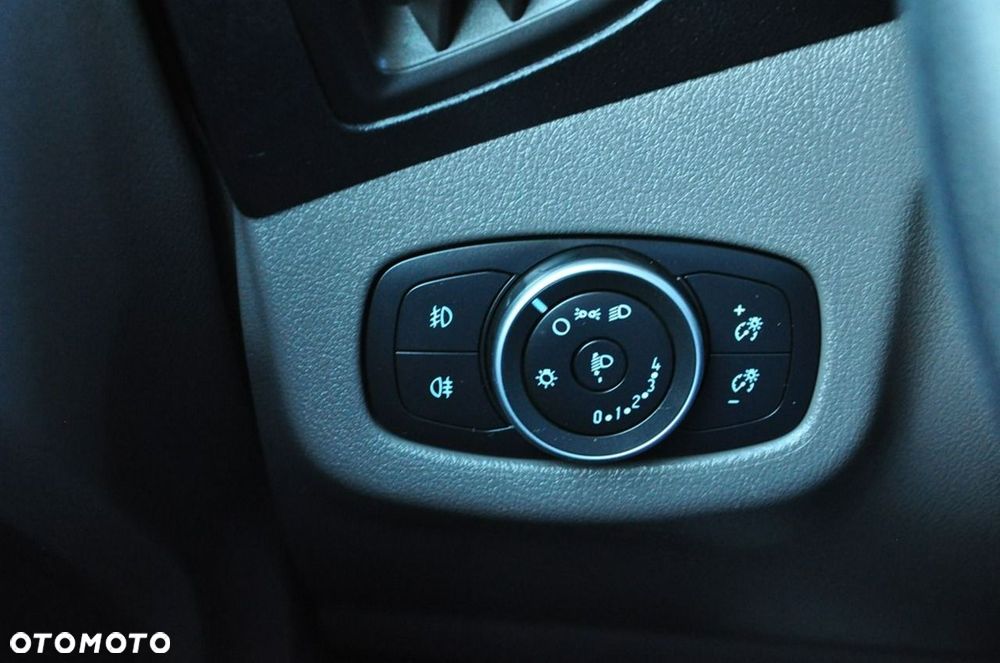Ford Transit Connect - 34