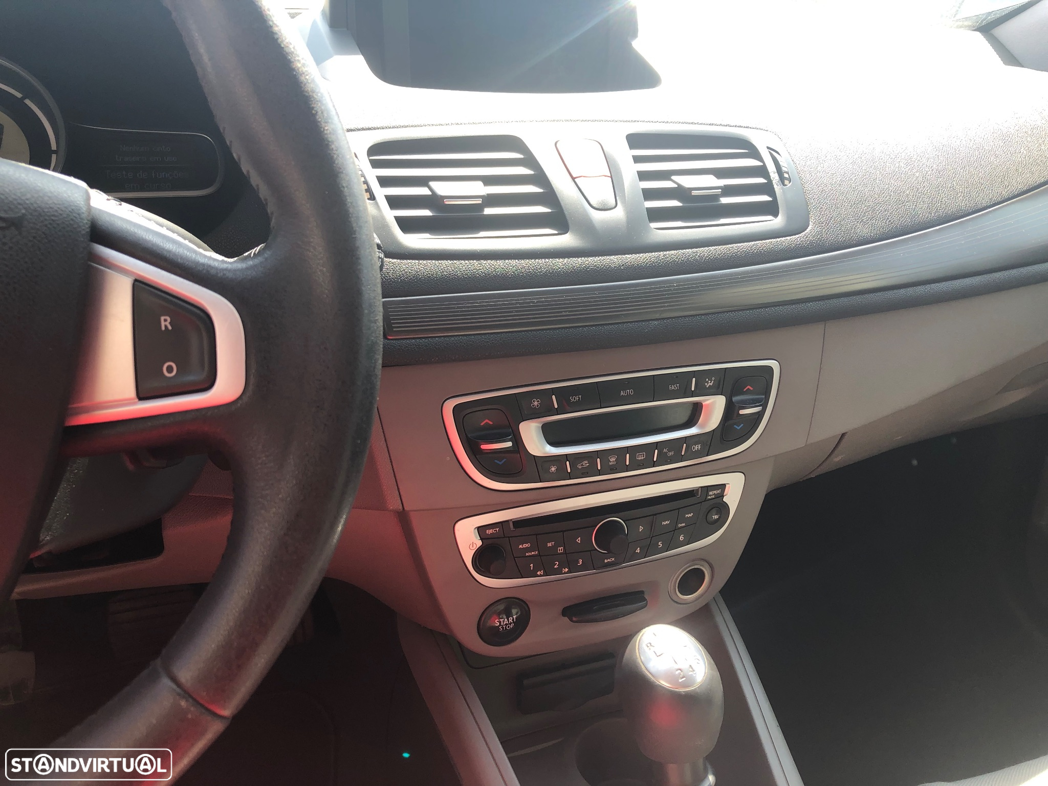Renault Mégane 1.5 dCi Dynamique - 5