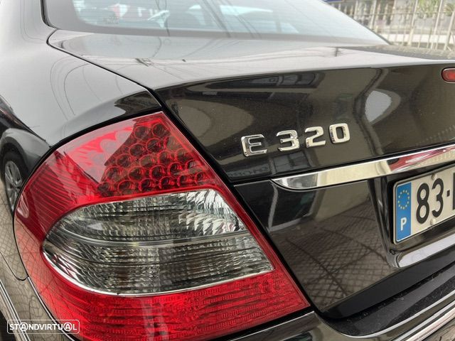 Mercedes-Benz E 320 CDI Avantgarde - 12