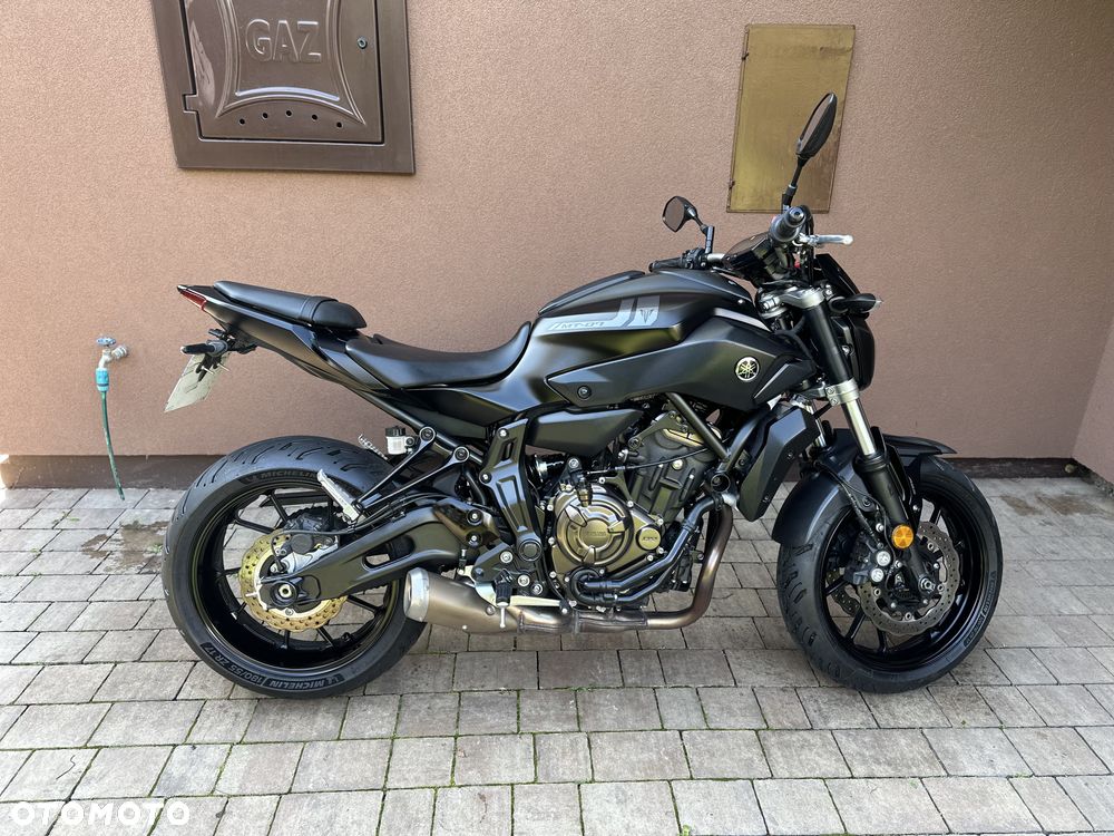 Yamaha MT - 2