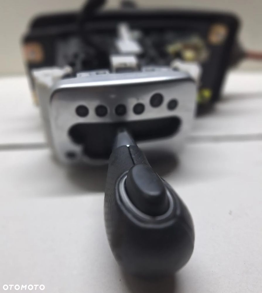 LEWAREK WYBIERAK BIEGÓW -8E1713111N- AUDI A4/B6 -AUTOMAT - 3