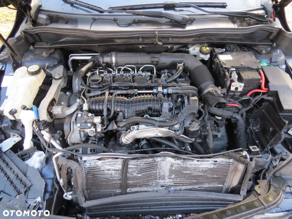 VOLVO V40 II 2.0 D4 D4204T14 LAKIER 498-46 NA CZĘŚCI - 11