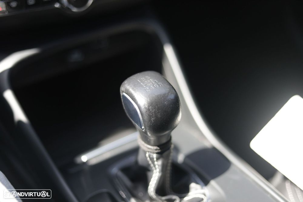 Volvo XC 40 2.0 D3 R-Design - 15