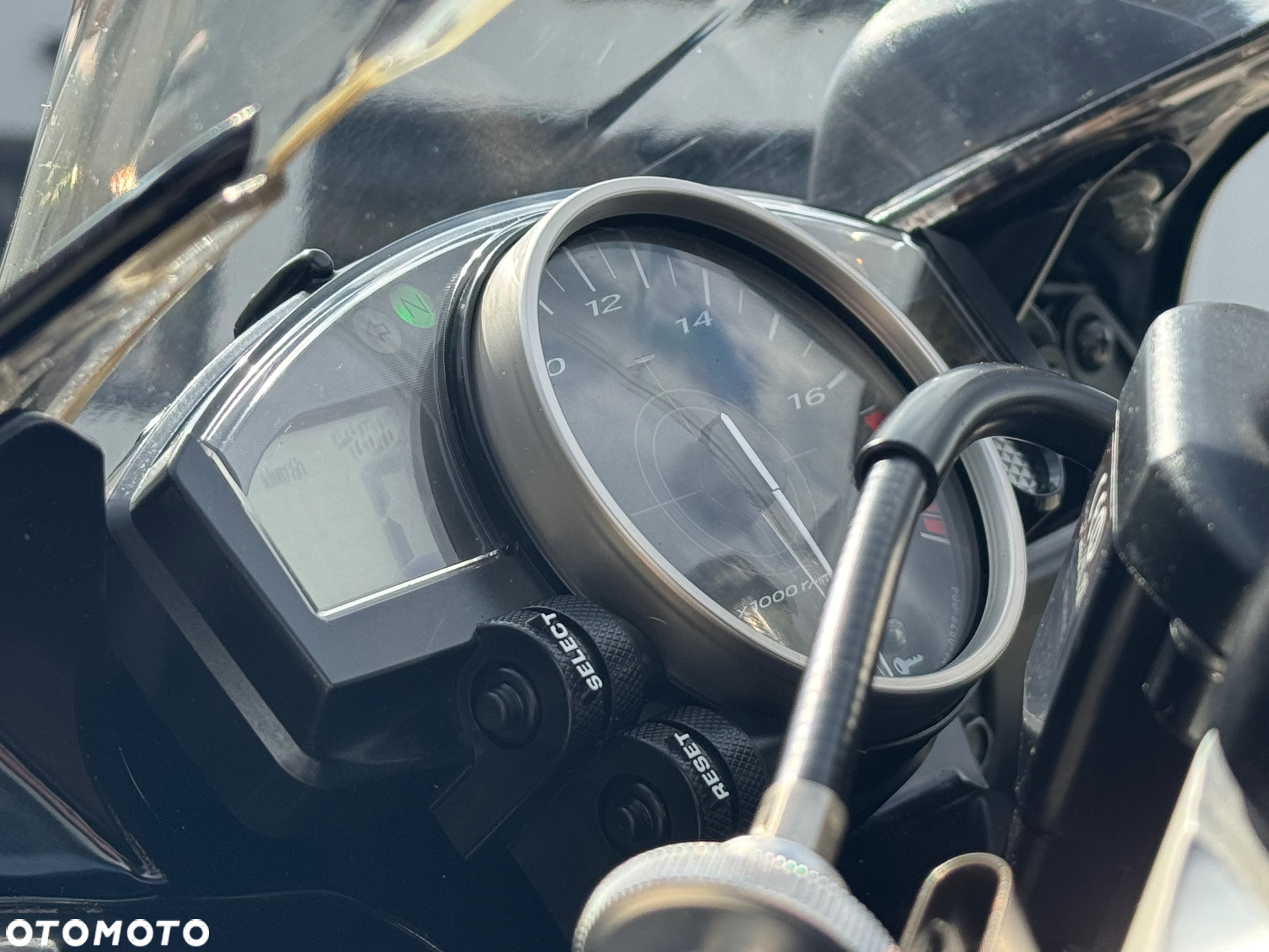 Yamaha YZF - 21