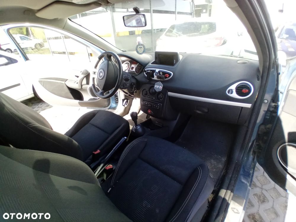 Renault Clio - 13