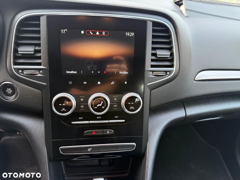 Renault Megane ver-1-3-tce-fap-limited-edc - 30