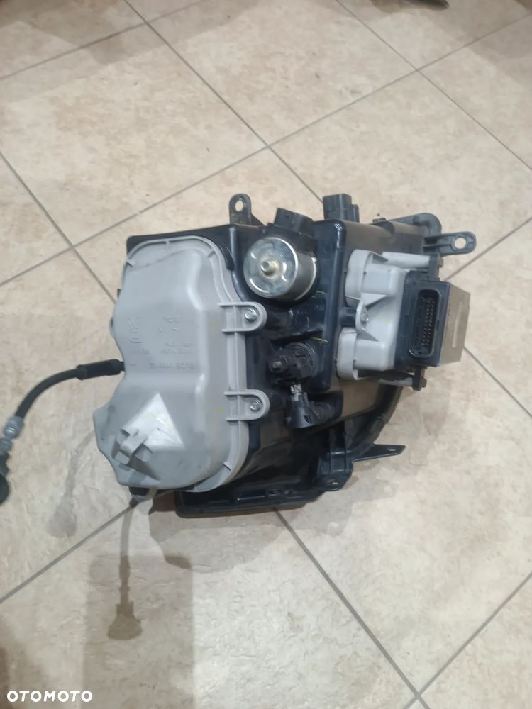 LAMPA Xenon PRAWA przód PRZÓD przednia CADILLAC  STS 25754008 - 6