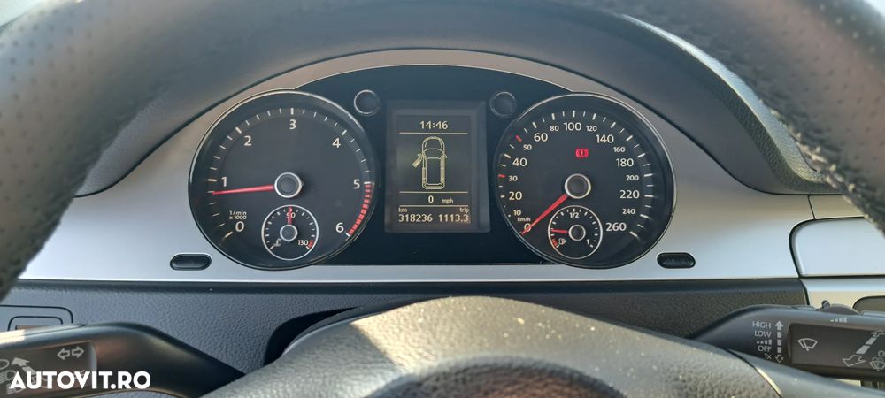 Volkswagen Passat 2.0 TDI DPF Highline - 5
